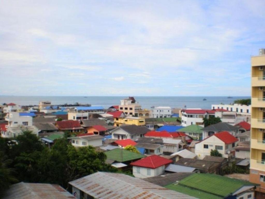 Sukwilai Hotel HHQ Esterno foto